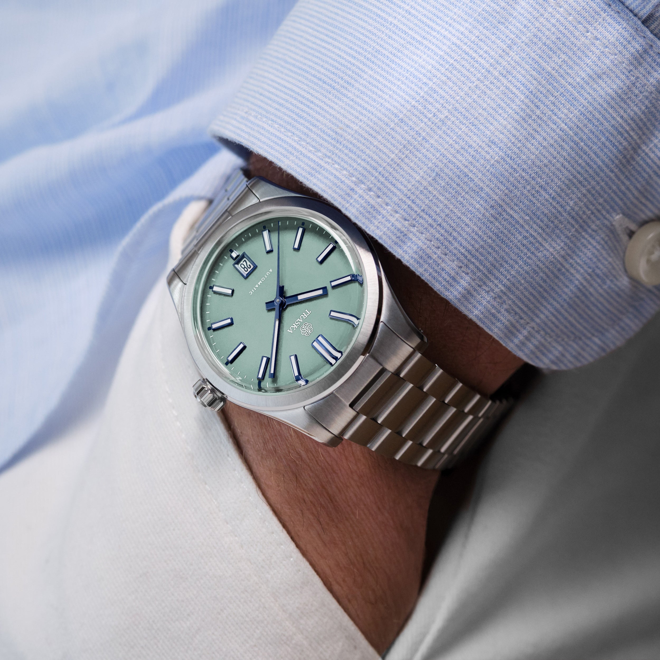Seafoam Green | Commuter 38