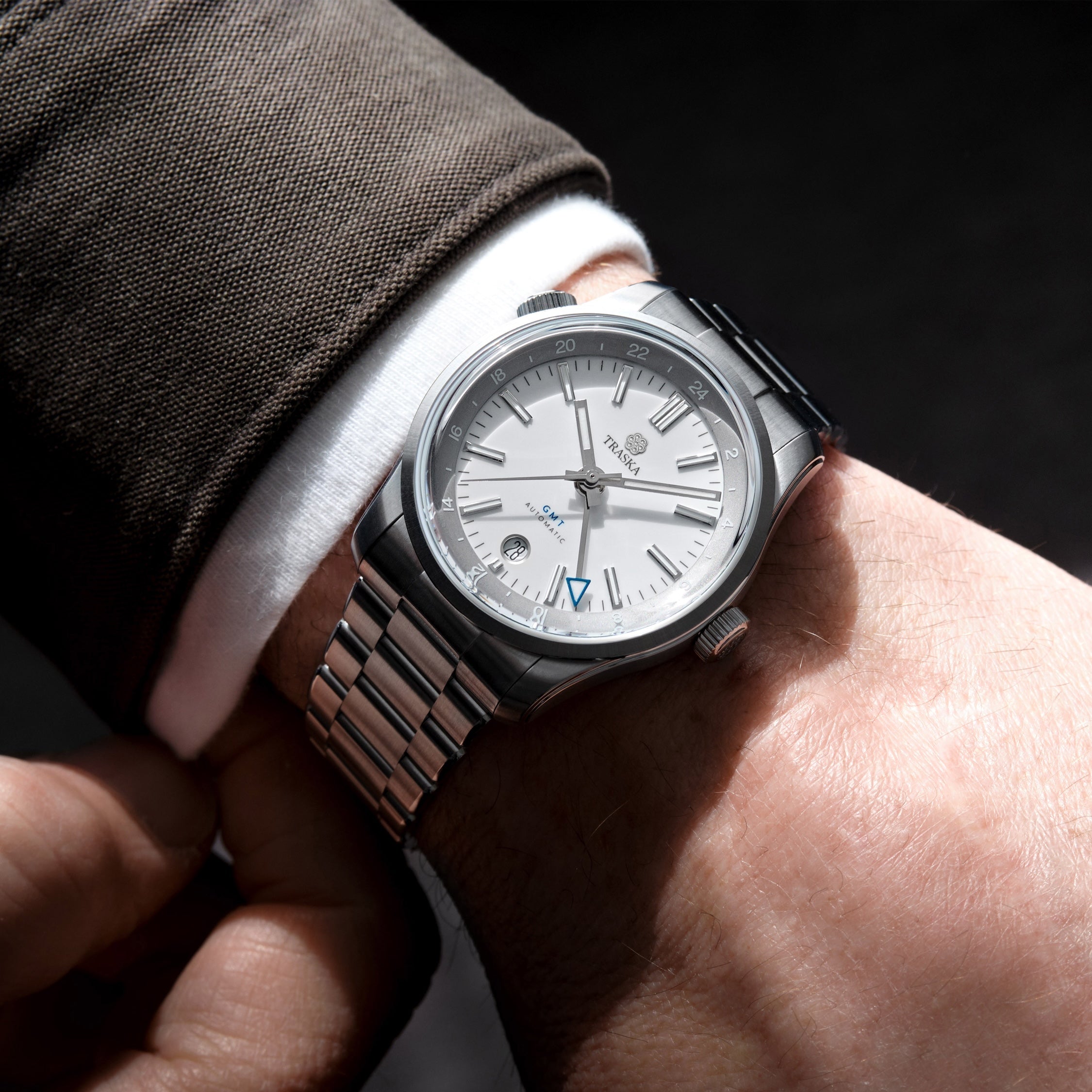 Arctic White | Venturer